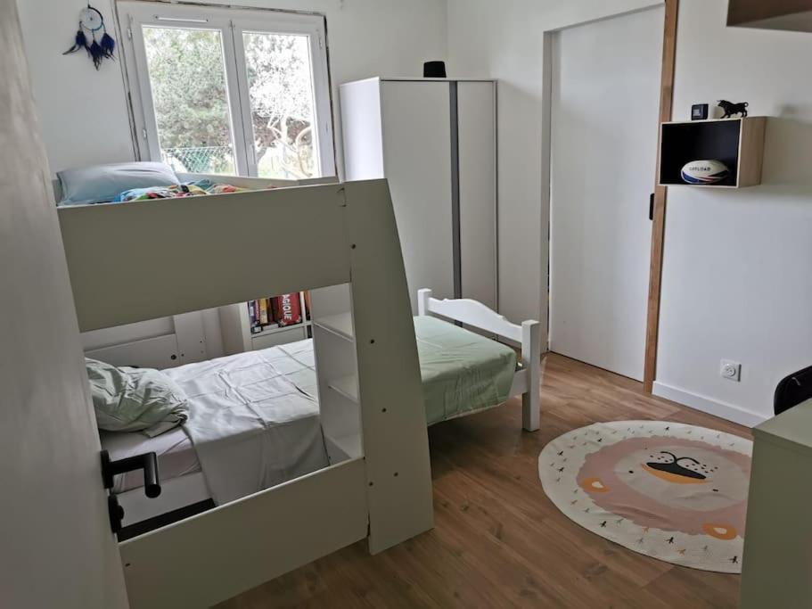 Holiday home Agreable Proche Pont Du Gard Bezouce